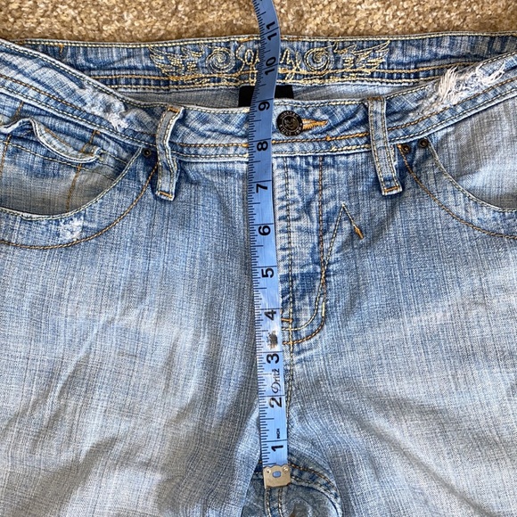 Squeeze Jeans - Picture 10 of 15